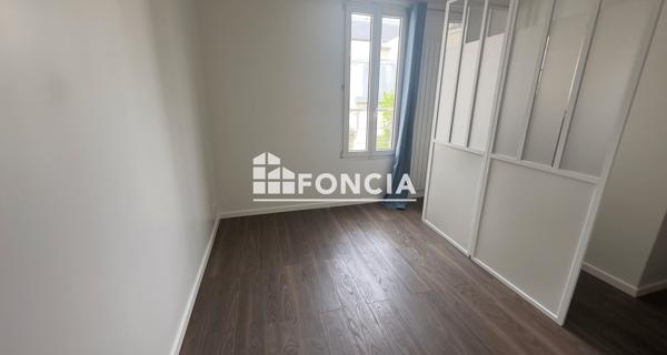 Location Appartement 3 pièces 53.14 m² - Clamart 92140