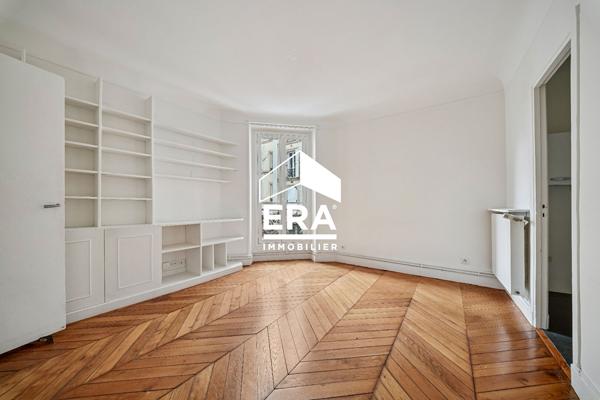 Appartement Paris 3 pièce(s) 56.3 m2