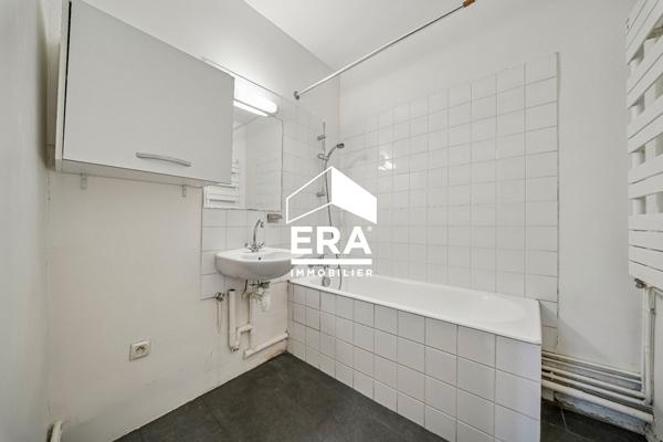 Appartement Paris 3 pièce(s) 56.3 m2