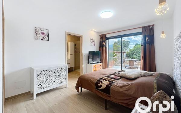 Maison à vendre    4 pièces •  Lecci