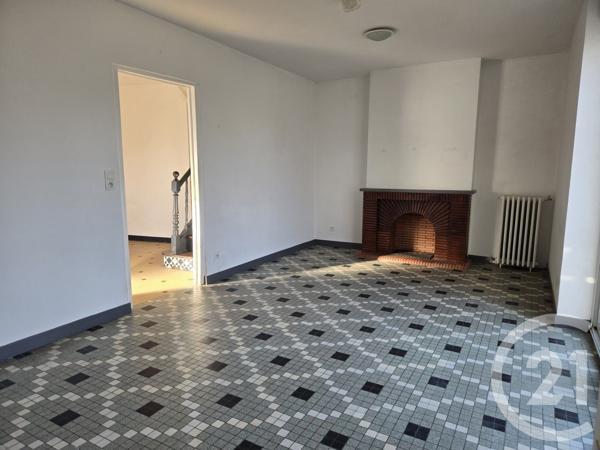Appartement F4 à vendre  4 pièces - 82 m 2   ORTHEZ  - 64