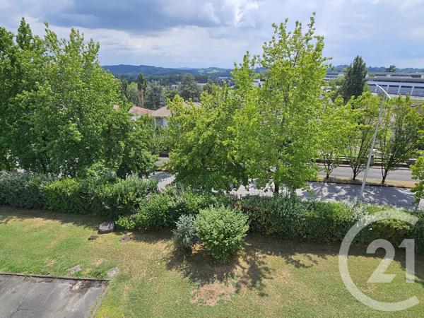 Appartement F4 à vendre  4 pièces - 82 m 2   ORTHEZ  - 64