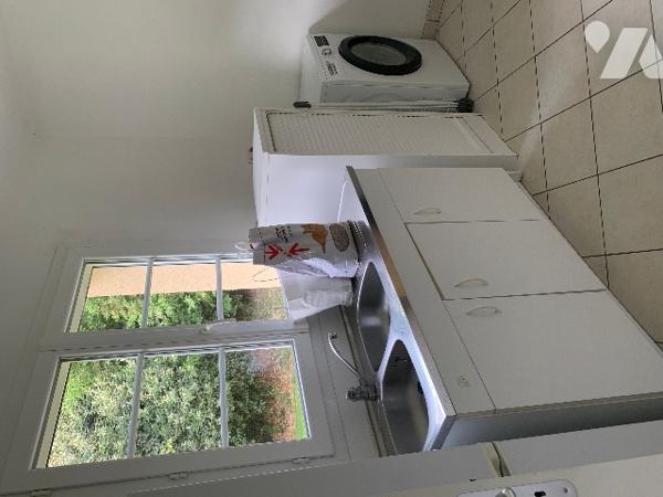 Maison de 168.45m² avec un rez de chaussée : salon, séjour-cuisine, chambre et un étage: 4 chambres.