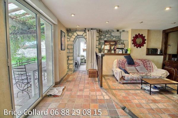 60140 MOGNEVILLE Maison en pierre de caractere