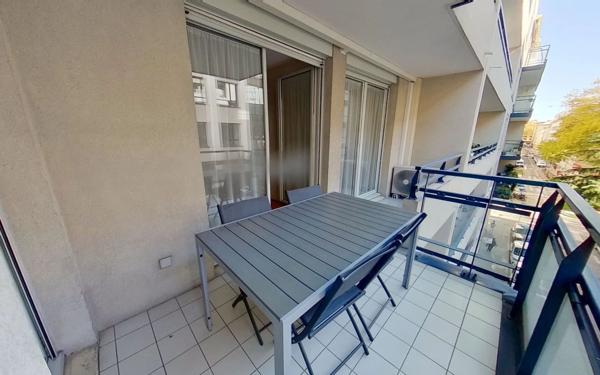 Appartement à louer    3 pièces • 98,94 m2 Lyon 6