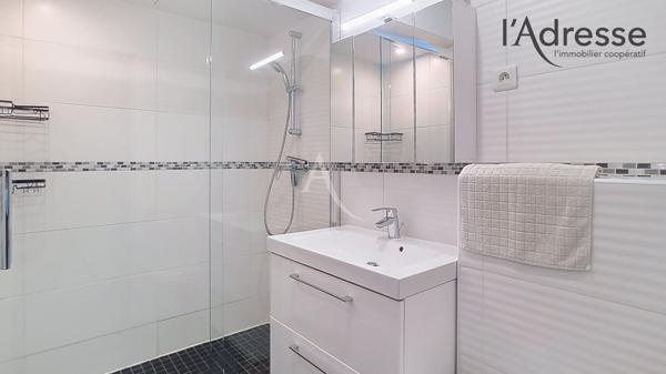 PUTEAUX / Hyper Centre - 3 pièces de 62m²