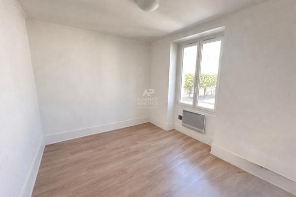 Appartement Poissy Centre ville 4 pièce(s) 75 m2 avec 2 parkings €299 000 ** - Référence 9184