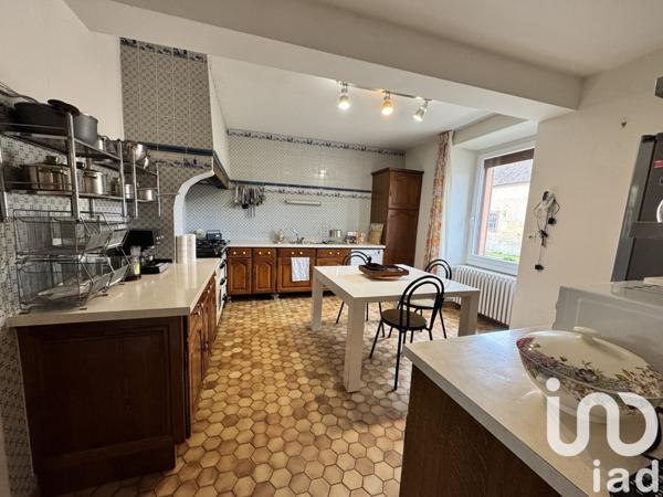 Maison à vendre 8 pièces 230 m² Les Vallées de la Vanne