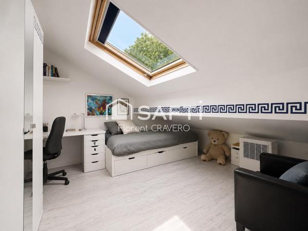 Maison familiale 5 chambres avec jardin, dépendance et deux terrasses