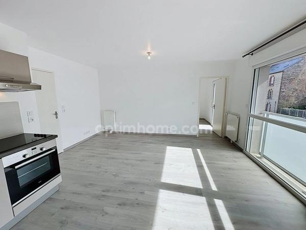 Appartement T2 Rennes Saint-Hélier – 45 m² – Parking couvert et sécurisé – Plein sud RENNES – SAINT-HÉLIER – APPARTEMENT T2 DE 45,17 M² – PARKING COUVERT – EXPOSITION SUD