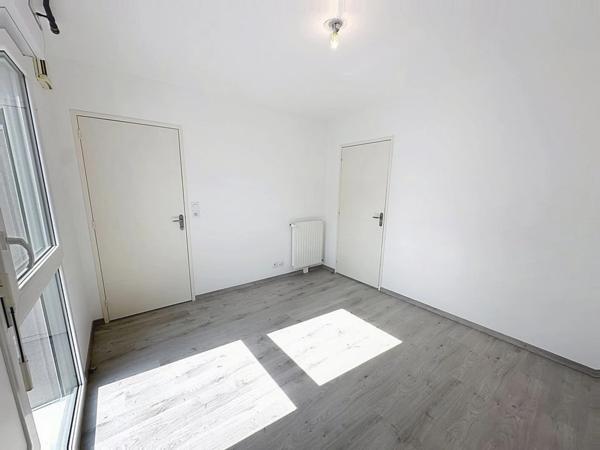 Appartement T2 Rennes Saint-Hélier – 45 m² – Parking couvert et sécurisé – Plein sud RENNES – SAINT-HÉLIER – APPARTEMENT T2 DE 45,17 M² – PARKING COUVERT – EXPOSITION SUD