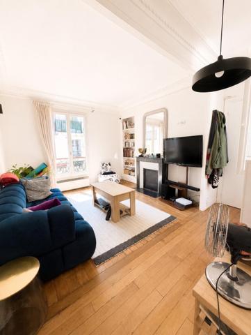 PARIS 20e – GAMBETTA – 2 PIÈCES DE CHARME-bonne rentabilité