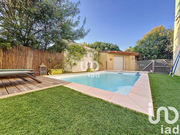 Maison à vendre 9 pièces 254 m² Venelles