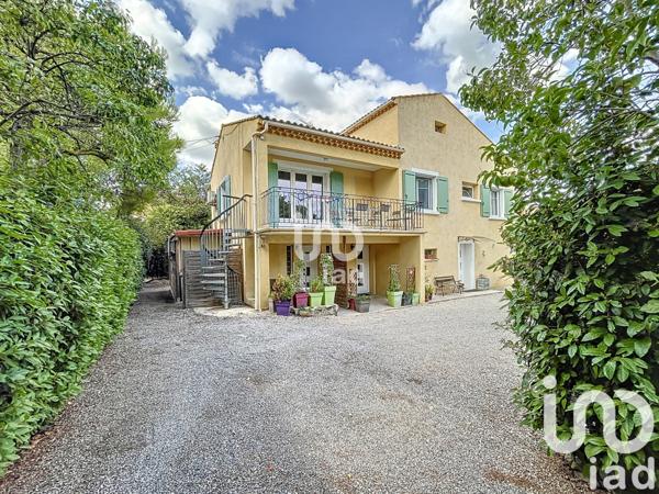 Maison à vendre 9 pièces 254 m² Venelles