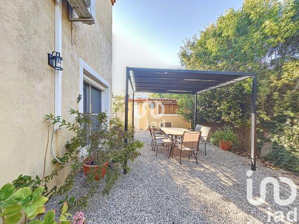 Maison à vendre 9 pièces 254 m² Venelles