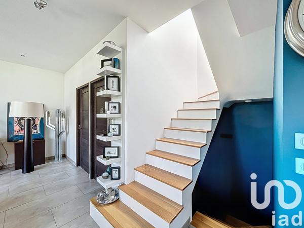 House for sale 6 rooms 182 m² Ivry-sur-Seine