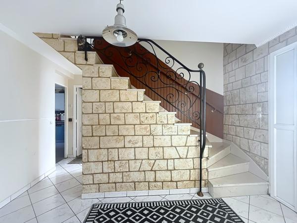 Maison 7 pièces - 165 m² Exclusivité efficity