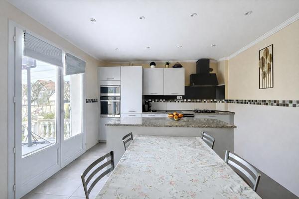 Maison 7 pièces - 165 m² Exclusivité efficity