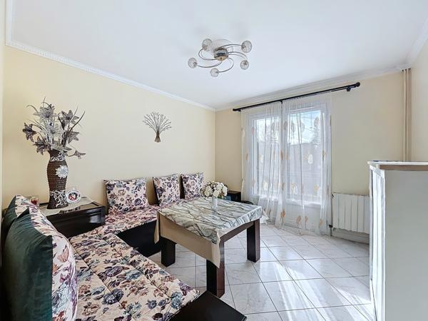 Maison 7 pièces - 165 m² Exclusivité efficity