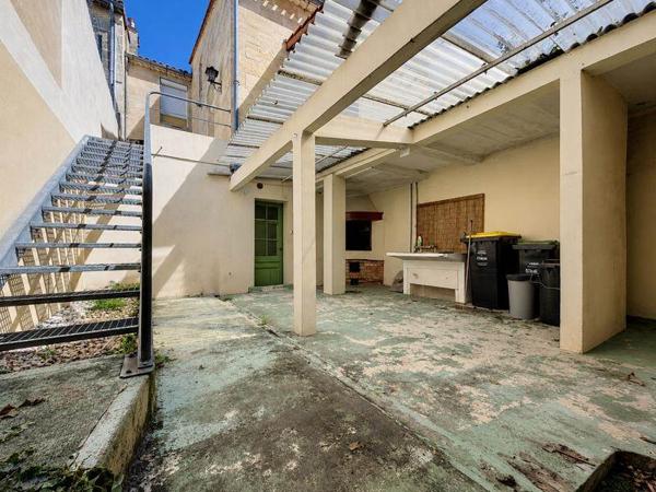 Appartement à vendre 192 240 € Saint-Loubès 6 p 136 m² DPE F