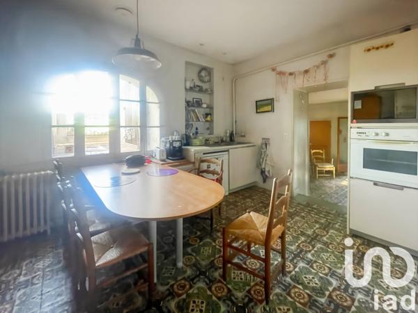 Maison à vendre 6 pièces 165 m² Nîmes-Saint-Césaire