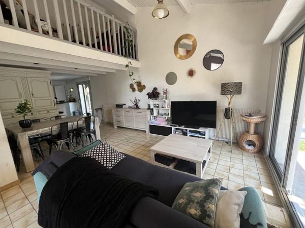 Maison à vendre 449 599 € Saint-Médard-en-Jalles 6 p 140 m² DPE C