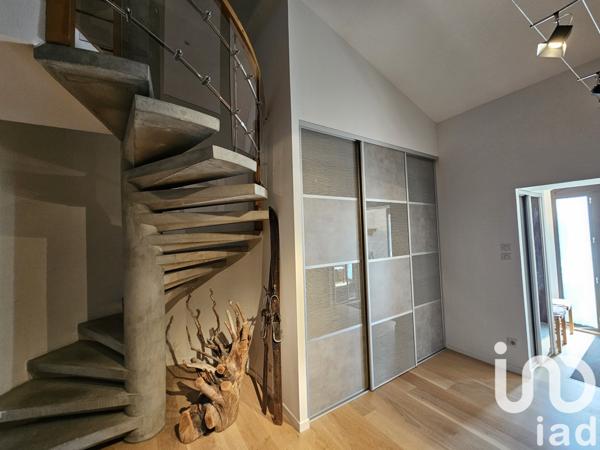 Maison à vendre 10 pièces 375 m² Saint-Apollinaire