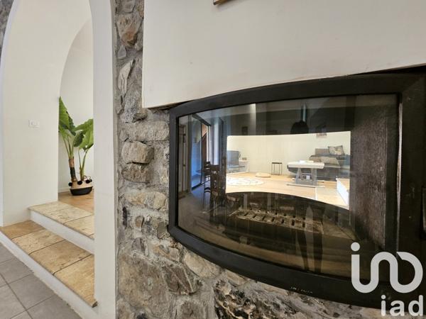 Maison à vendre 10 pièces 375 m² Saint-Apollinaire