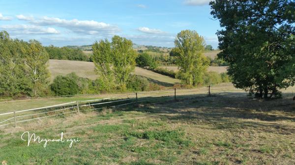 Caussade (82300) Domaine équestre ou agricole de 30 hectares en Occitanie