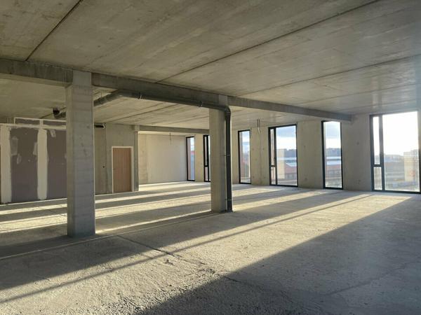 À VENDRE - LE HAVRE / ENTRÉE DE VILLE - BUREAUX - 514 m² - TERRASSE 100 m²