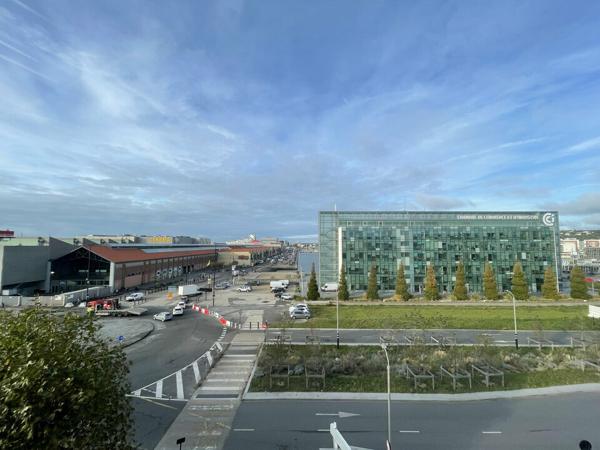 À VENDRE - LE HAVRE / ENTRÉE DE VILLE - BUREAUX - 514 m² - TERRASSE 100 m²
