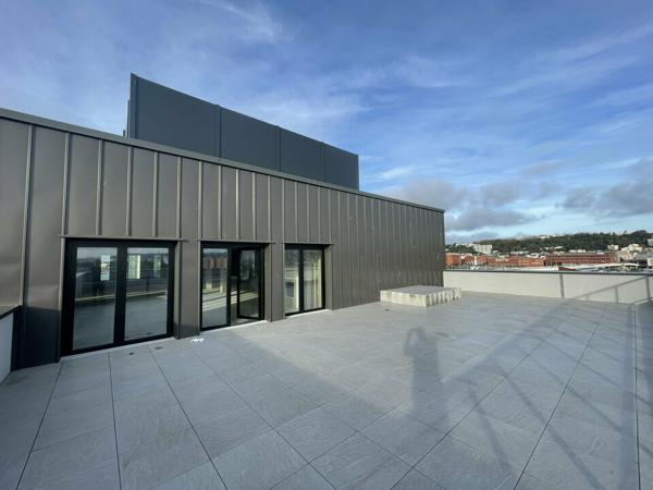 À VENDRE - LE HAVRE / ENTRÉE DE VILLE - BUREAUX - 514 m² - TERRASSE 100 m²