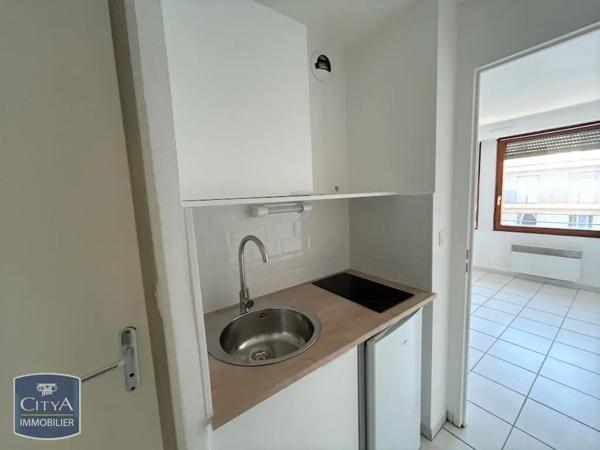 Appartement à louer 1 pièce 18.82m² Aix-en-Provence (13100)