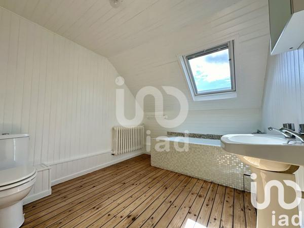 Maison 5 pièces de 128 m² à La Madeleine (59110)