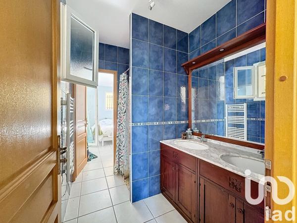 Maison 5 pièces de 135 m² à Corneilhan (34490)