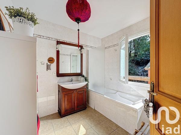 Maison 5 pièces de 135 m² à Corneilhan (34490)