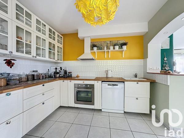 Maison 5 pièces de 135 m² à Corneilhan (34490)