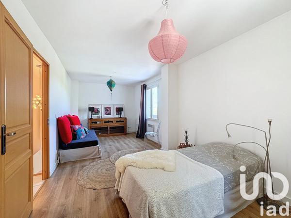 Maison 5 pièces de 135 m² à Corneilhan (34490)