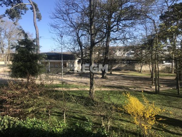 Saint-Fargeau-Ponthierry (77310) Appartement F4 avec balcons, 2 parkings, cave