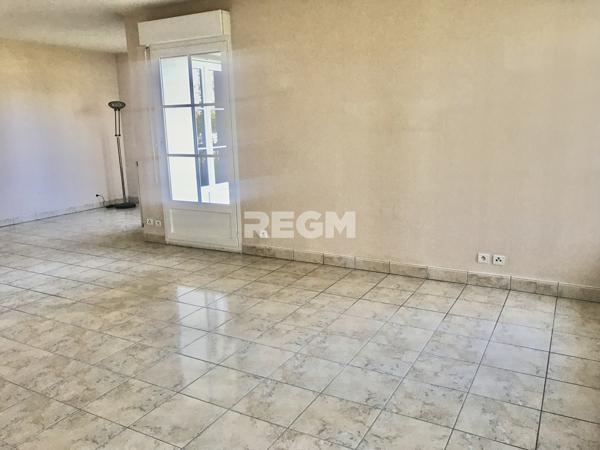 Saint-Fargeau-Ponthierry (77310) Appartement F4 avec balcons, 2 parkings, cave