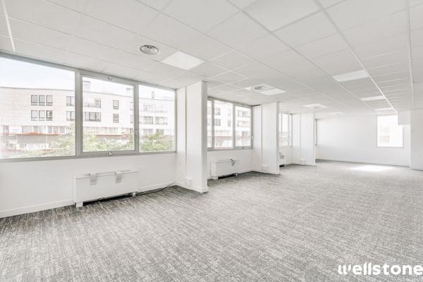 Bureaux à louer à PARIS 75013