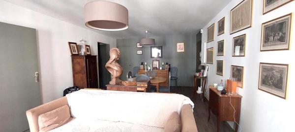 LILLE - AU COEUR DU VIEUX LILLE, UN APPARTEMENT DE TYPE 3 EN TRES BON ETAT - 