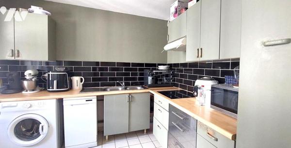 LILLE - AU COEUR DU VIEUX LILLE, UN APPARTEMENT DE TYPE 3 EN TRES BON ETAT - 