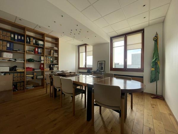 A VENDRE - LE HAVRE / PALAIS DE JUSTICE - 211 m2 - PMR