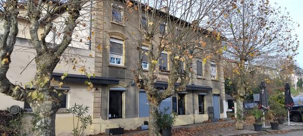 Cession de bail - Grand Restaurant avec Terrasse et Kiosque à Pizza à Miribel