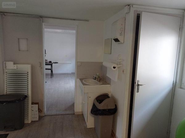 Fonds et/ou murs commerciaux à louer à Boos en Seine-Maritime (76520), ref : 014/988