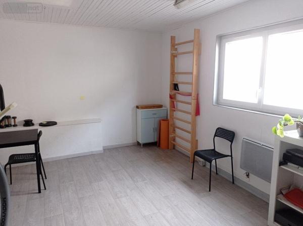 Fonds et/ou murs commerciaux à louer à Boos en Seine-Maritime (76520), ref : 014/988