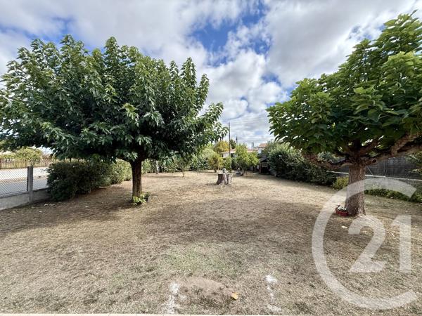 Maison à vendre  3 pièces - 78,66 m 2   SAUJON  - 17