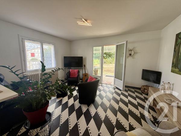 Maison à vendre  3 pièces - 78,66 m 2   SAUJON  - 17
