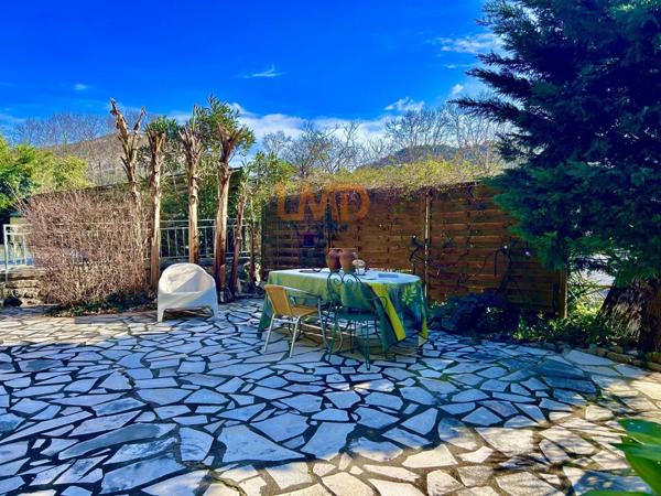Maison + Terrasse + Lumineux + Calme + Piscine + Jardin